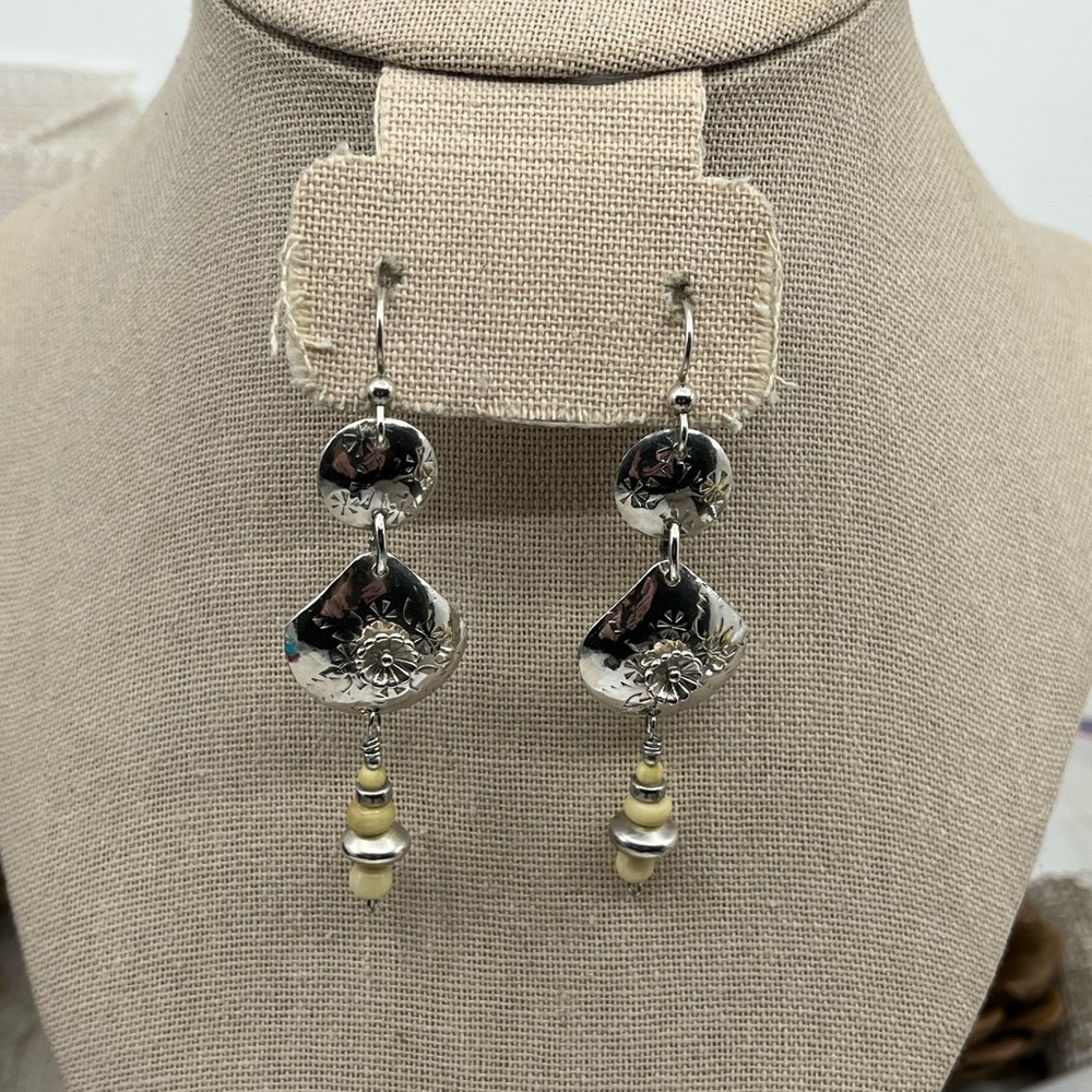 90's Vintage Sterling Silver Dangle Earrings with Floral Sunburst Design - Picture 3 of 15